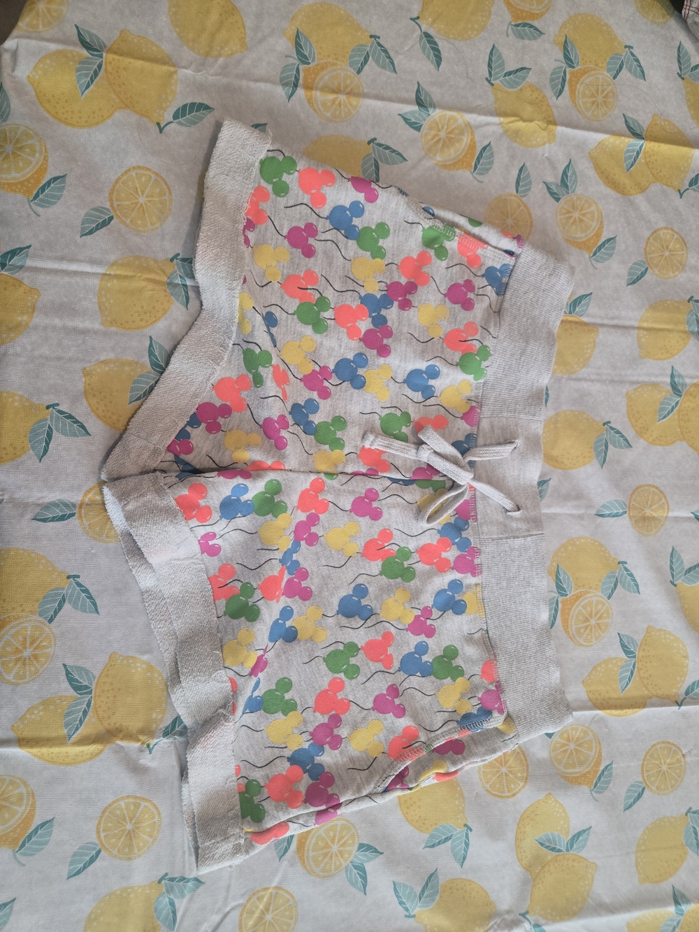 Disney Parks "Mickey Balloon" lounge shorts Medium